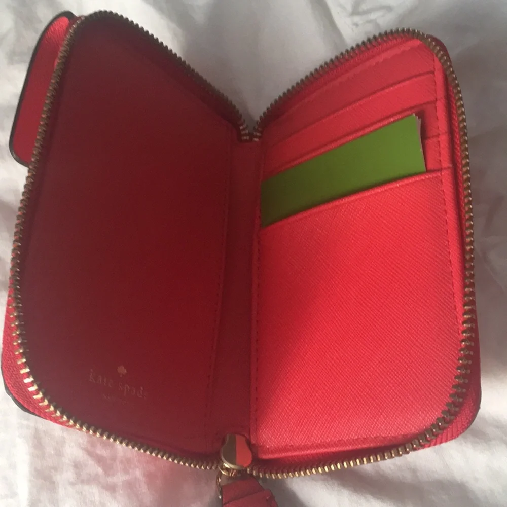Kate spade Kirstie phone‎ wallet wristlet nwt